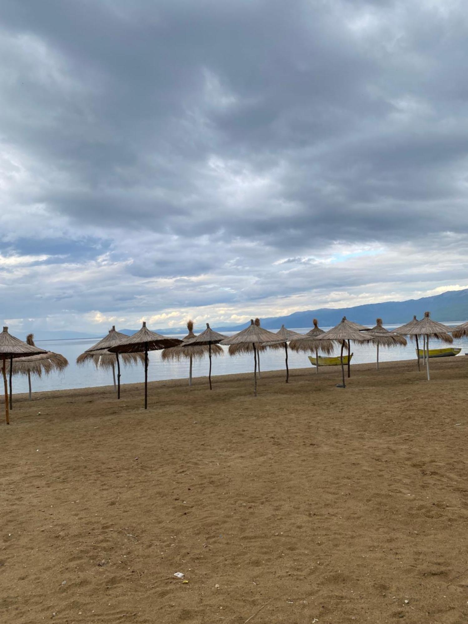 British Hotel Pogradec Eksteriør billede